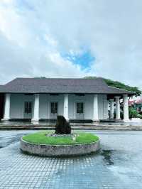 The Old Courthouse Kuching – Iconic Historical Landmark to Visit
