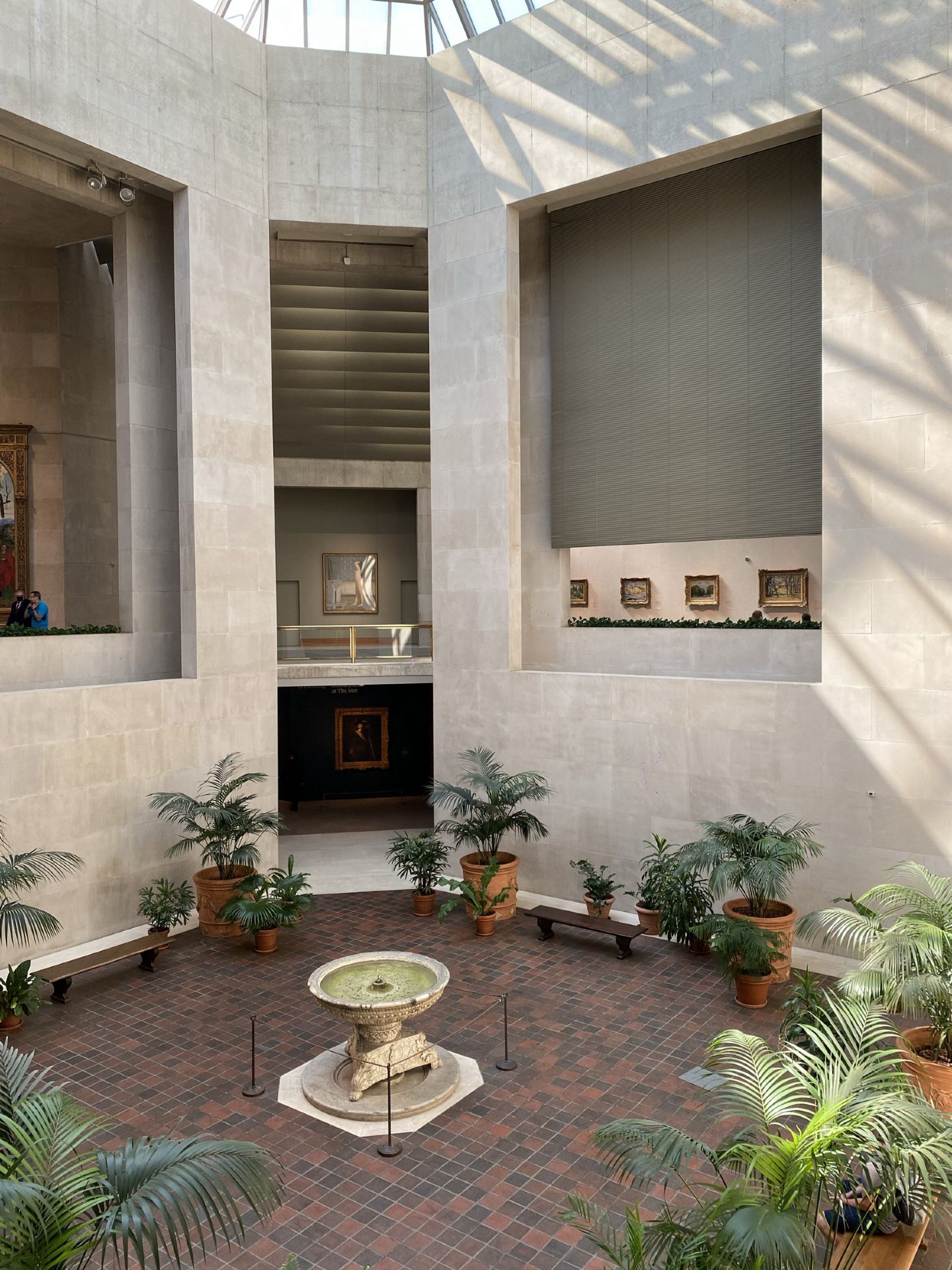 🏛️ The Met, NYC — Where Art Meets Architecture