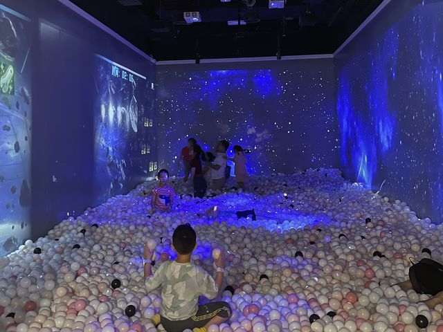 深圳萬象天地Meland兒童放電好去處