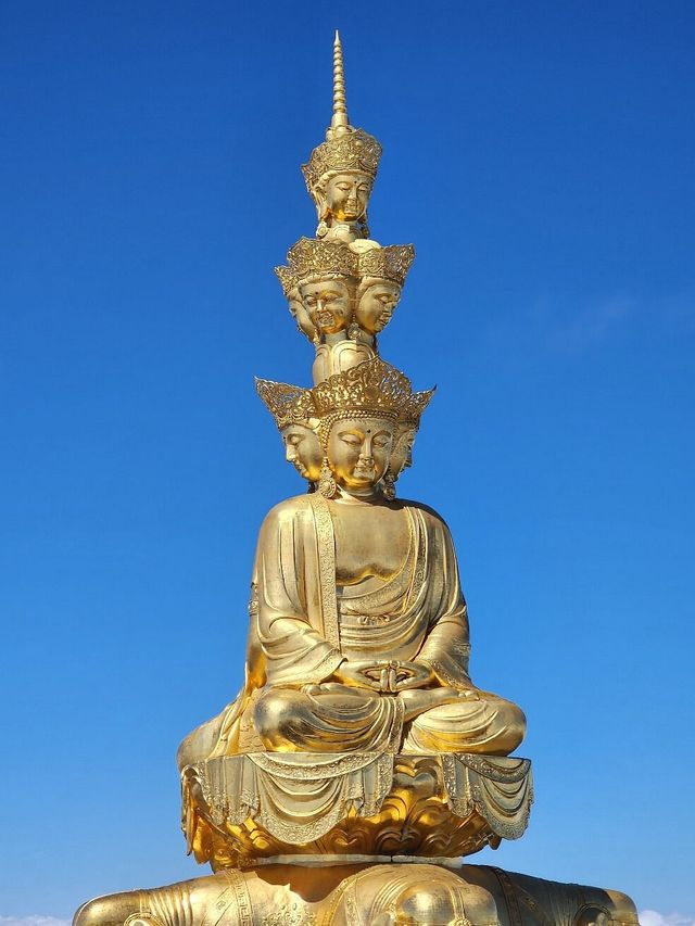 Emei Mountain - Elephants and Bodhisattvas abound on Ermei Shan.