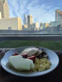 Breakfast with a View: Start Your Day Like a Travel Pro 🌤️