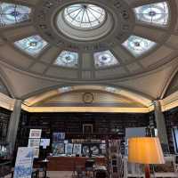 The Portico Library Manchester 🏢