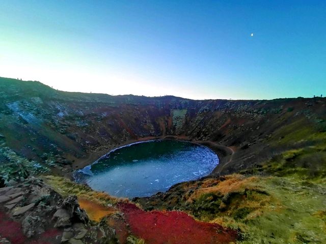  Kerid Crater in Iceland 🌋