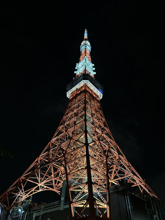 【東京傍晚時分的景點，東京鐵塔和晴空塔！晚餐為拉麵作結束！】