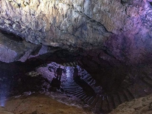 ท่องดินแดนมหัศจรรย์ใต้พิภพในถ้ำ Cave of Han