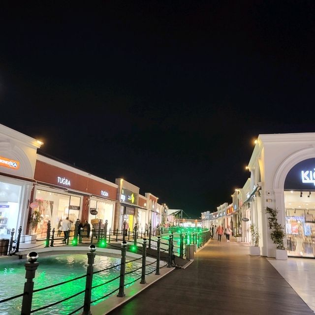 you must visit Viaport Marina outlet mall 🥰🥰🛥⚓️ in Istanbul Turkey 🇹🇷🇹🇷