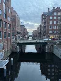 🇩🇪✨ Hamburg Tour Guide & Review