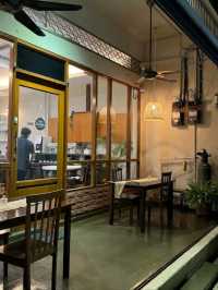 “Jonker Street Gem: Friendly, Spacious & Central”