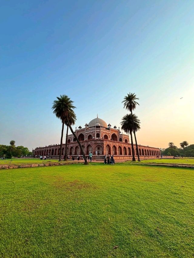 🕌 Humayun’s Tomb – A Timeless Mughal Masterpiece in Stone