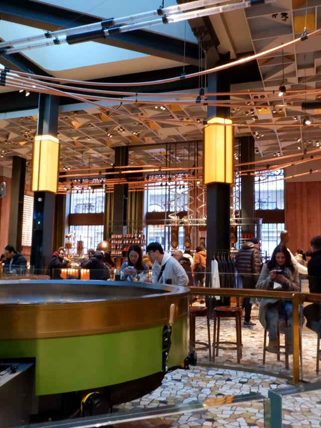 รีวิว Starbucks Reserve Roastery Milano