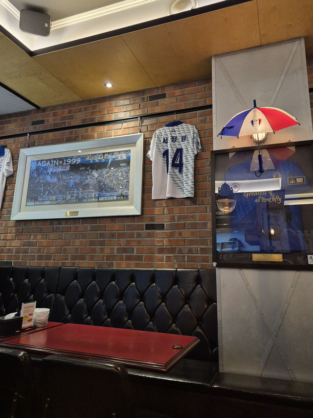 ⚾ 야구 감성 가득한 치맥 스팟, 수원 깐부치킨 신동점 🍗