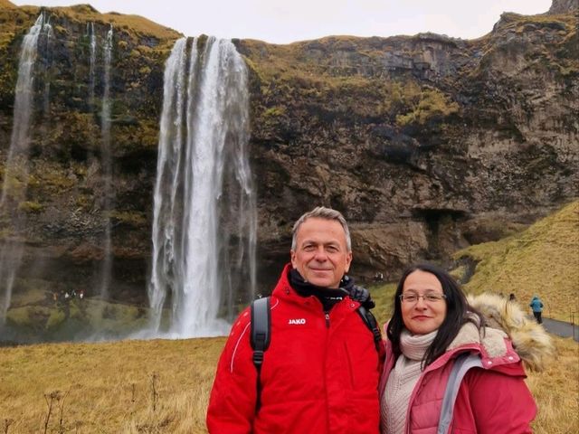 Waterfalls in South Iceland: A Must-See Natural Wonder 🌊🏞️