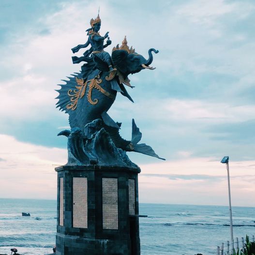 Bali Bliss on a Budget: Sun, Surf & Serenity Bali Bliss on a Budget: Sun, Surf & Serenity