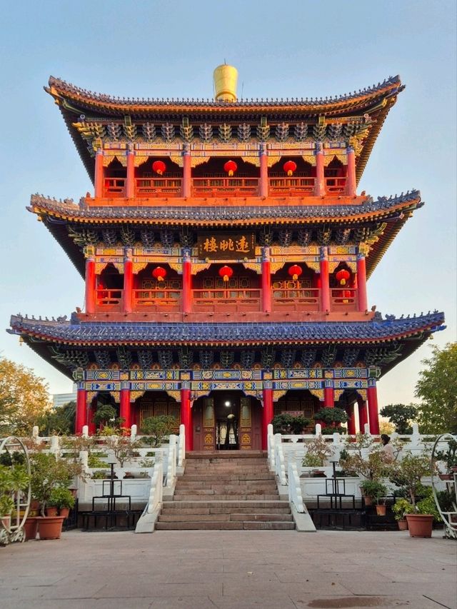 🌳 Serenity Above the City: Visiting Hongshan Park in Urumqi 🌳 Serenity Above the City: Visiting Hongshan Park in Urumqi