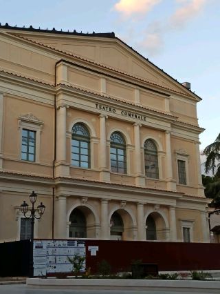 L'Aquila：阿布魯佐的堅韌之心