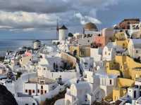 ❄️ Oia in Winter: A Peaceful Santorini Dream Without the Crowds 🇬🇷✨