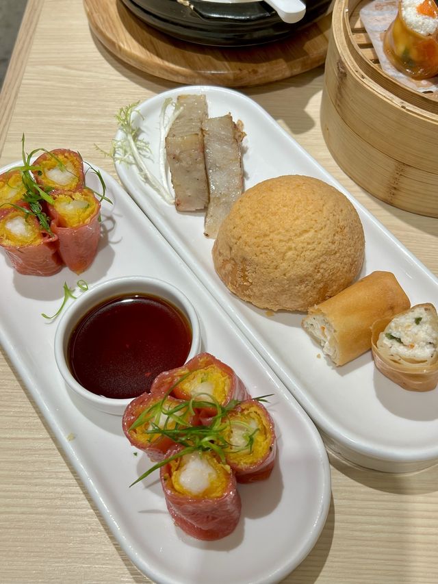 香港の美食家・蔡澜（チャイラン）氏による人気の飲茶専門店