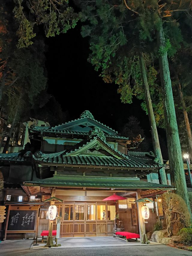 探索日本溫泉之旅：下呂湯之島館，享受自然之美