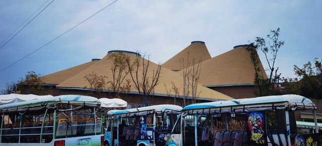 在白鹿原影視城內體驗關東大地震