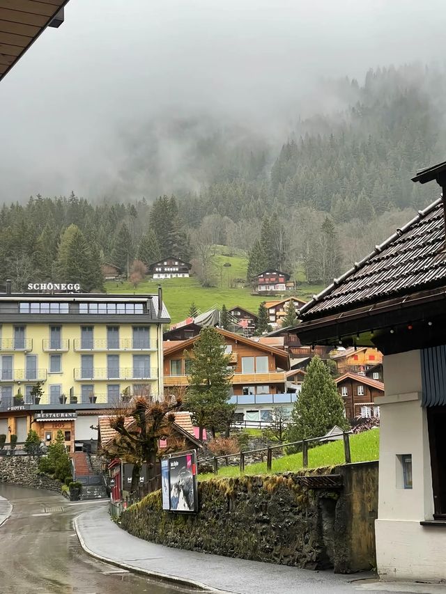 雨中漫步瑞士丨邂逅浪漫歐式風情 瑞士丨這個充滿浪漫氛