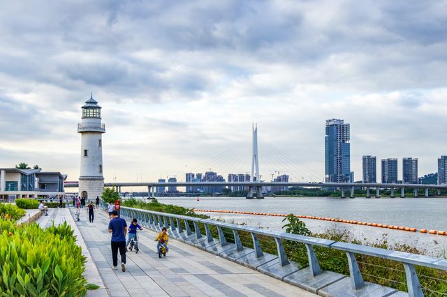 南沙靈山島尖：秘境之旅，盡享自然之美