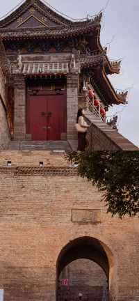 榆林3天2晚旅遊攻略 榆林，這座充滿歷史與文化底蘊的城市，有著豐富的旅遊資源