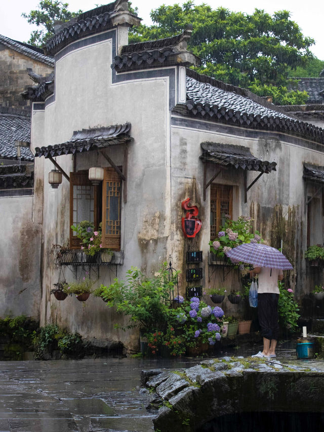 煙雨中的江南，雨天的古鎮格外浪漫