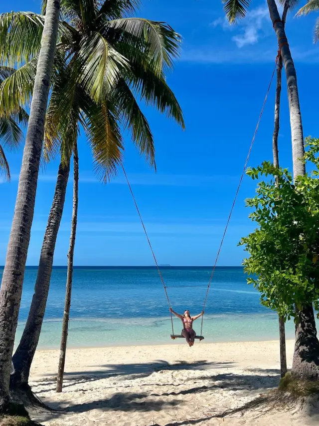 The Philippines has a hidden gem of an island that 99% of people don't know about