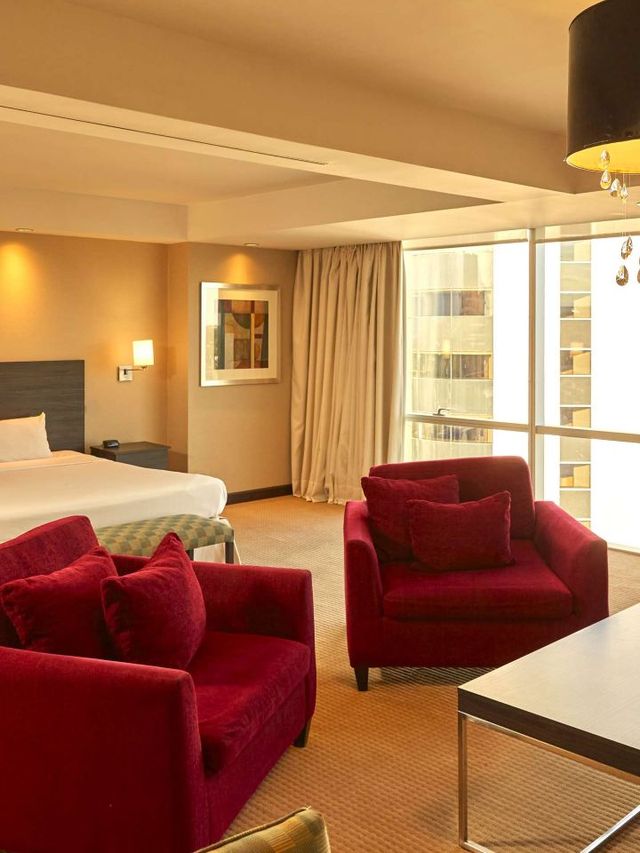 🍇✨ Mendoza Marvels: Top Stay at Hilton! 🏨🌄