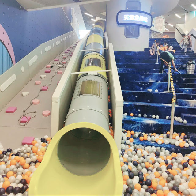 深圳大型室內遊樂場合集不費媽