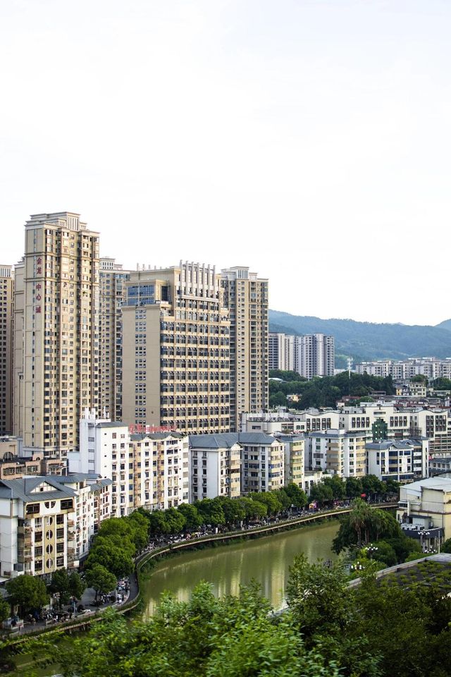 泉州德化。