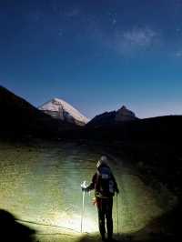 我被高山圍繞  山水自然為我祈禱