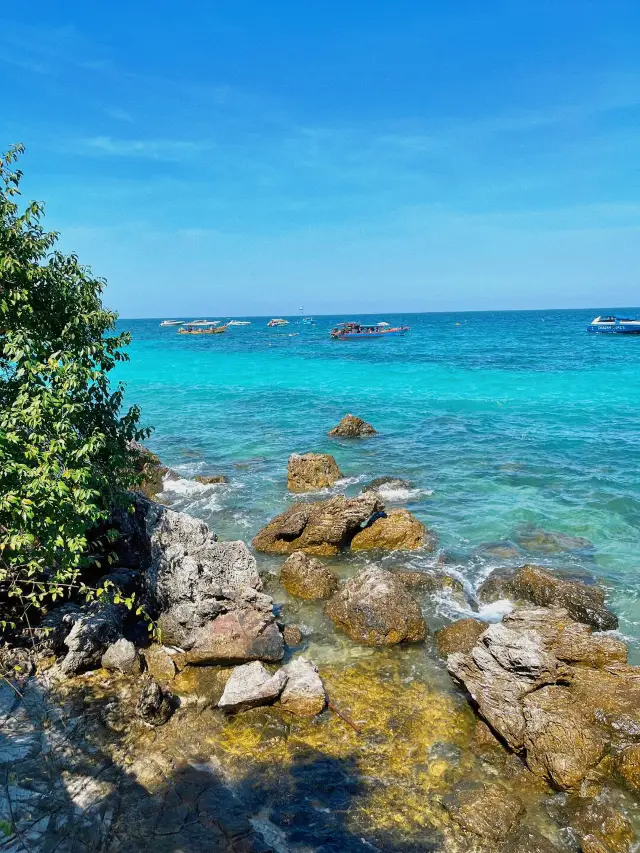 No trip to Pattaya is complete without a visit to Koh Larn!
