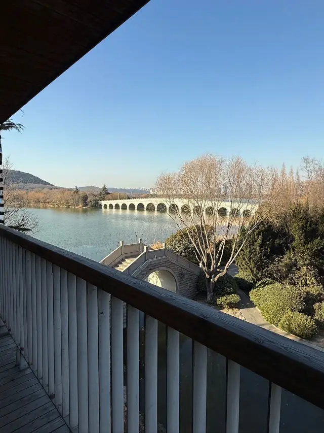 At Yunxie Pavilion, you can experience a different kind of wonderful time. 