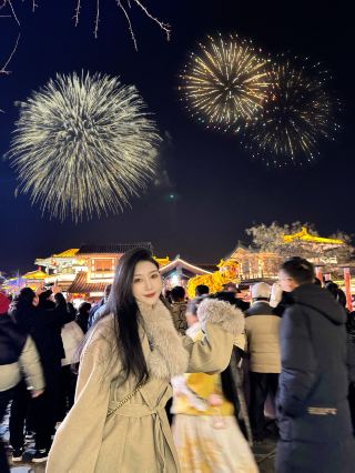 알고 보니 이곳은 진회하가 아니라 김용 소설 속 양양성이었네요
