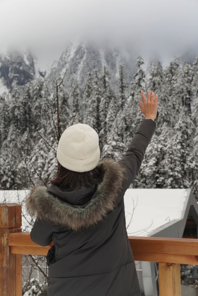 春節的海螺溝雪山溫泉之旅｜兩天一夜