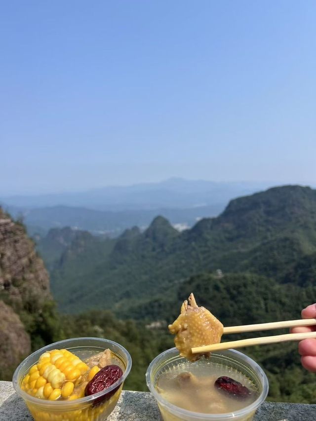 逢星期一登山| 廣西版「小張家界」貴港北帝山～