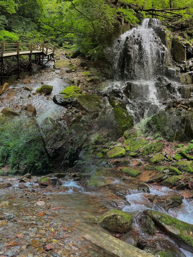 綠石谷｜東北小九寨·山水秘境 
