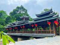 金秀聖堂大峽谷！雲海石林封神了。