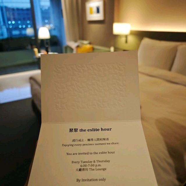 📚🛋️誠品行旅｜住進台北的藏書黃金屋，在書香與101夜景中漫享時光🌆