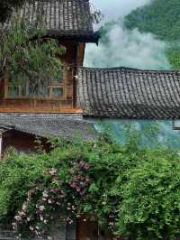 「茶馬古道最神秘驛站！推開木窗就見貢嘎雪山」
