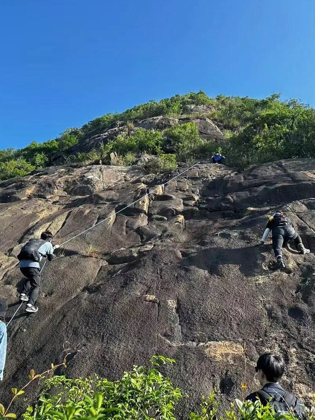 🔥香港硬核行山！魔鬼山爬崖挑戰，膽大星人必衝！