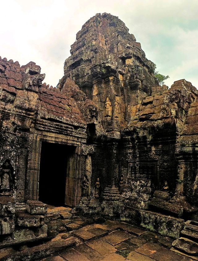 Banteay Samre: Angkor's Best-Kept Secret – Why This Hidden Temple Should Be on Your Bucket List