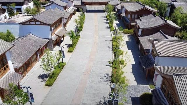 玉龍雪山：觸摸天際的銀白夢境