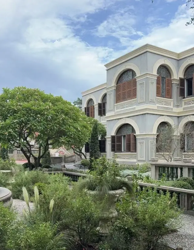 Lin Residence | A century-old mansion, still elegant as ever