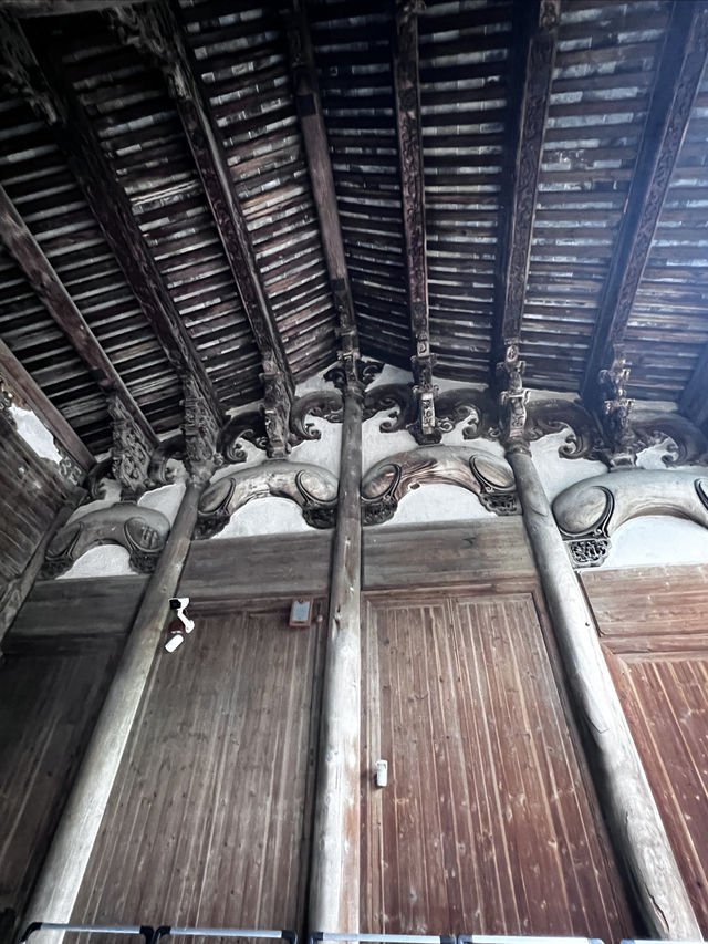 探秘黃山八面廳雕刻 探秘黃山八面廳雕刻