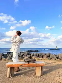 涯月邑：面朝大海，坐到日落（穿多了版）