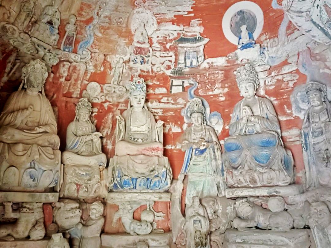 重慶・大足：まだ知られざる古代中国の石刻アートと大自然の息吹を