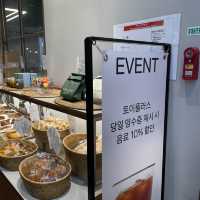 동화같은 케잌과 다채로운 빵들의 하모니, 마호가니 스타필드시티 부천점