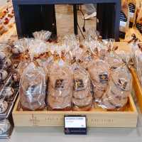 The Chocolate Factory ร้านชอคโกแลตแสนอร่อย